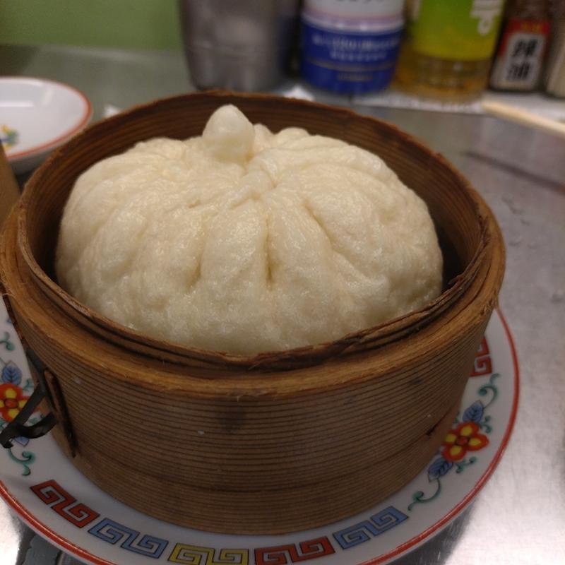 黒豚饅(町中華 へそ SL広場前店)