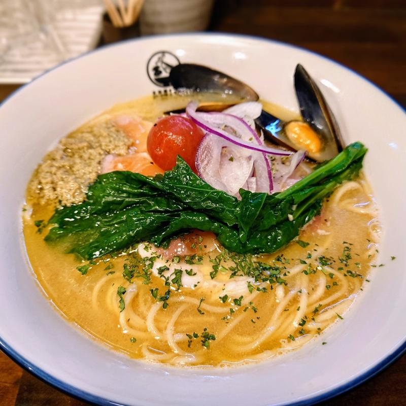 シーフードヌードル(CLAM & BONITO 貝節麺 raik)