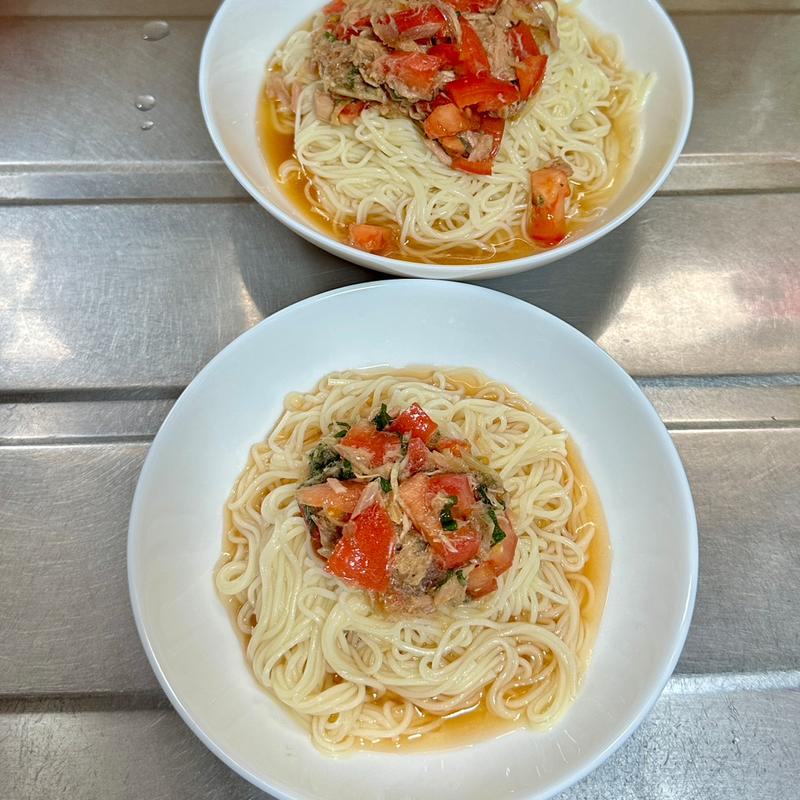 冷やしツナトマそうめん(ベルクス 東墨田店)