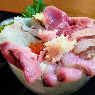 特選海鮮丼