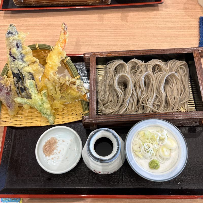 季節の天ぷらとへぎそば(赤城高原SA(下り)軽食・フードコート)