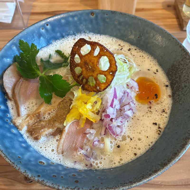 純鶏白湯そば(竹)(鶏そばと担々麺 一石二鶏)