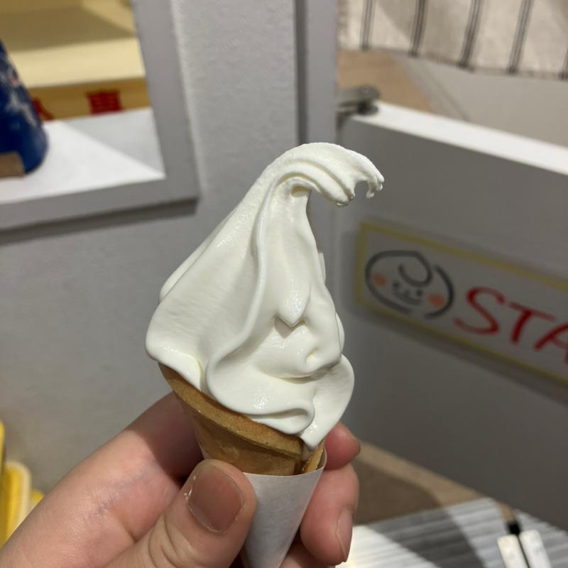 ソフトクリーム(ドンレミーアウトレット 上野駅前店)