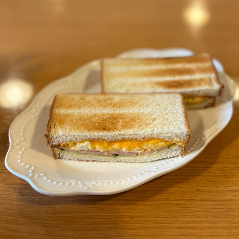 ハムタマチーズ(CAFE MOGMOF)