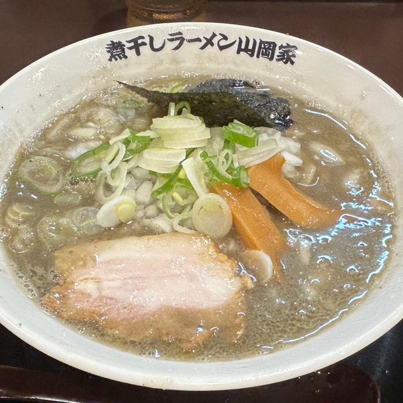 極濃煮干し豚骨ラーメン(極煮干し本舗 久喜店)