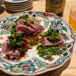 マグロほほ肉の炙り　自家製ニラ醤油