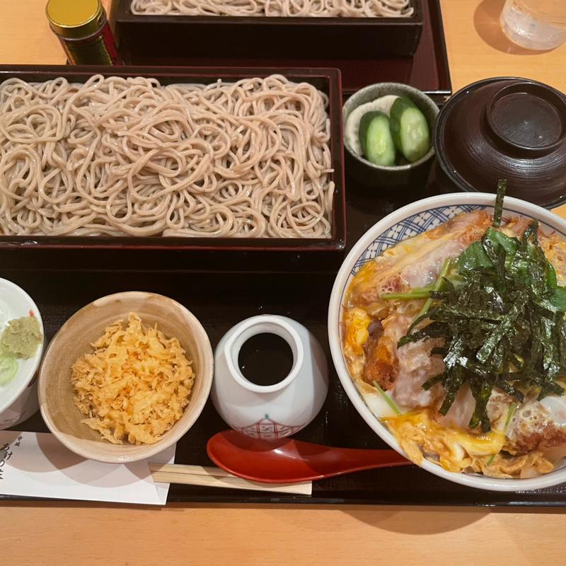 二枚せいろ＋霧島豚ロースのかつ丼(あけの蕎)