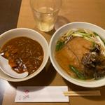コンきつね　まかないカレー