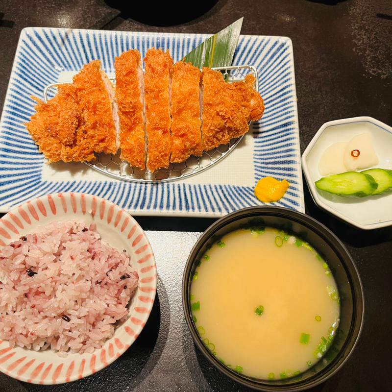 厚切りロースかつ膳（230g）(和心とんかつ あんず 天神店)