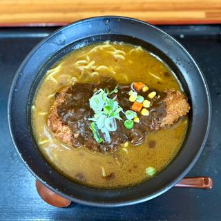 かつカレーラーメン