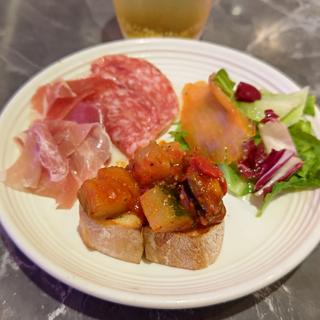 バルセット(ラパウザ 馬車道店)