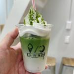 宇治抹茶ラテ大名ソフトのせ
