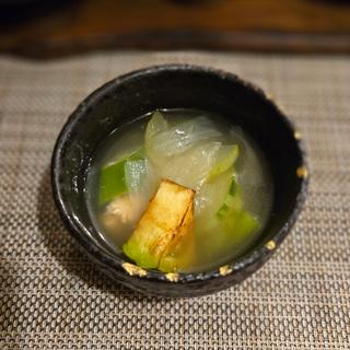 野菜のコンソメスープ
