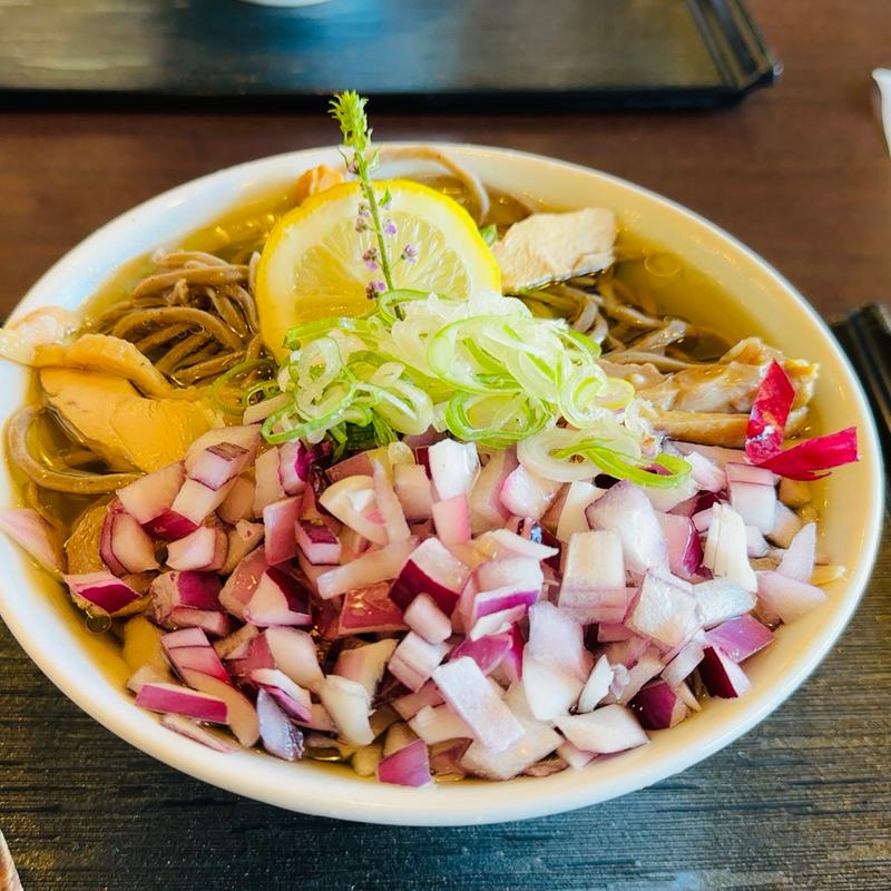 レモン肉そば(花いずみ)