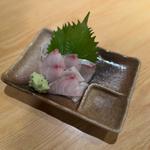 縞鯵刺身
