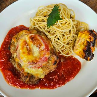 若鶏のチーズ焼きトマトソース