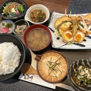 大和芋とろろご飯と天ぷらのランチ