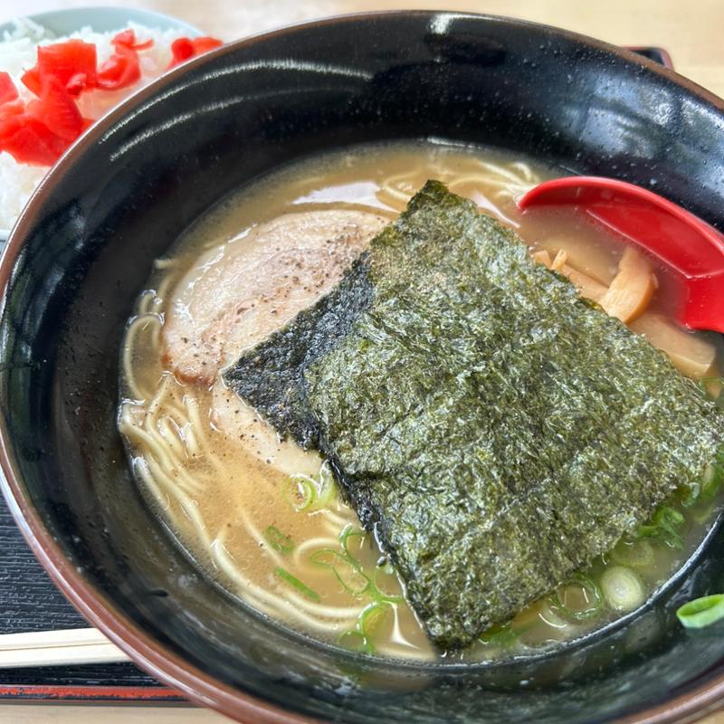 豚骨醤油ラーメン(鹿野サービスエリア 下り線 ショッピングコーナー)
