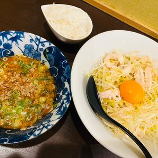 冷麻辣酸つけ麺
