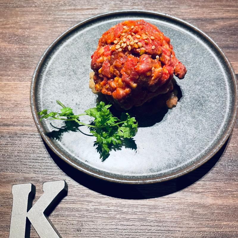 -4℃の氷結ユッケ(池袋焼肉kintan)