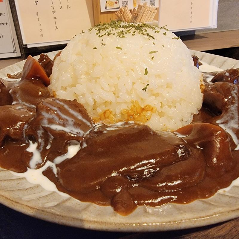 牛タンシチュー(居酒屋もみじ)