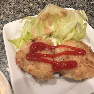鶏つくねバーグ