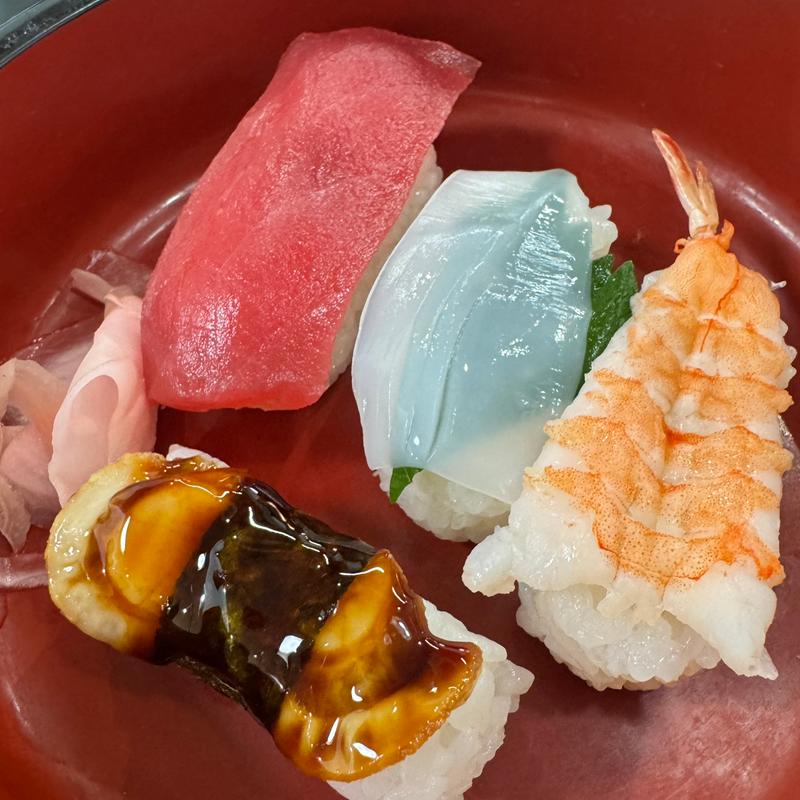 にぎり寿司ざるセット(めん処 きりしま茶屋 とりい店 )