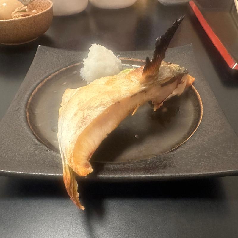 すだちぶりのカマ塩焼き(酒とめし 酒場 ダン)