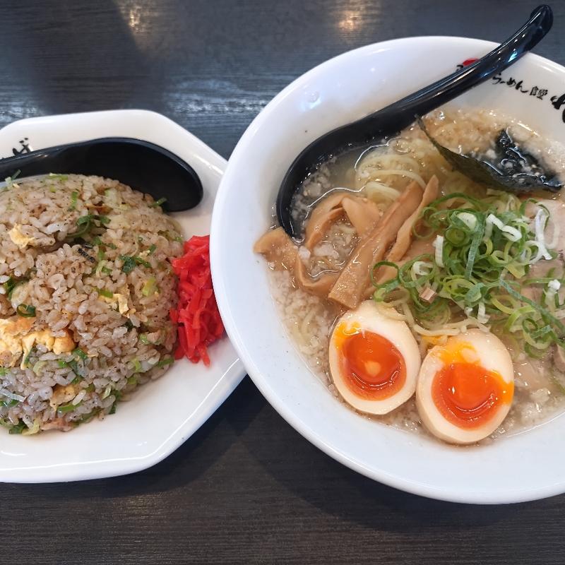 こってり塩ラーメン＆チャーハン(らーめん食堂れんげ 河口湖店)
