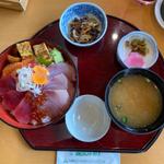 マグロとハマチの2色丼