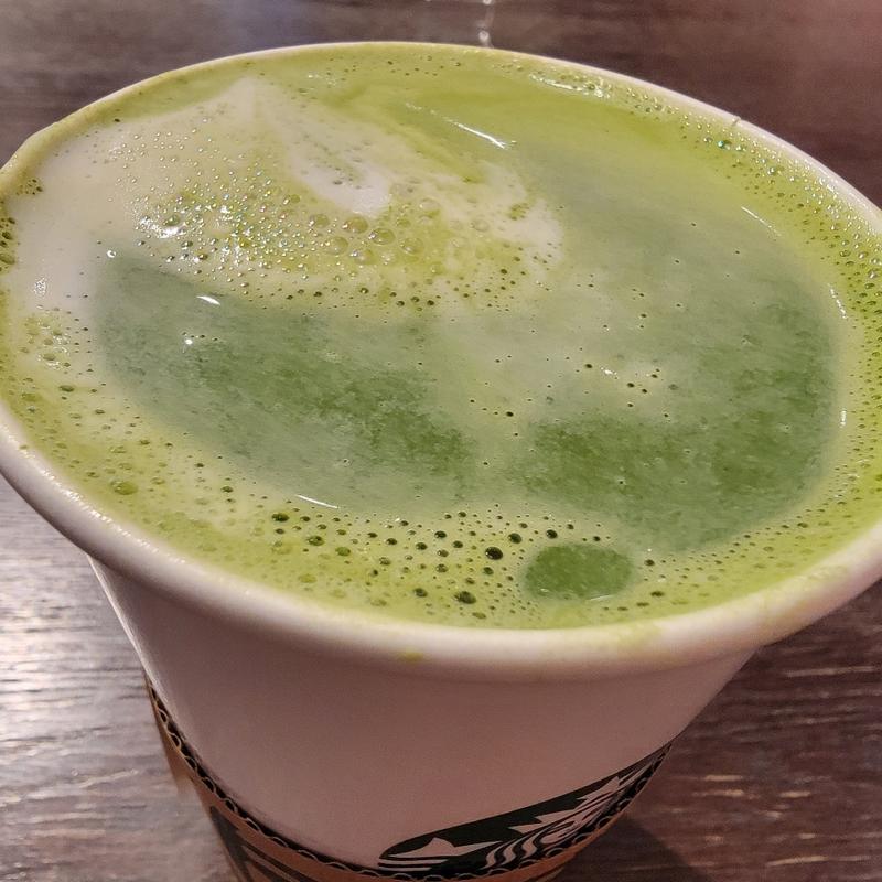 抹茶ティーラテ(パウダー多め)(スターバックスコーヒー 浦和 蔦屋書店)