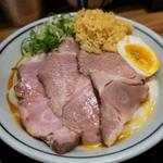 白いアゴだし肩ロースうどん