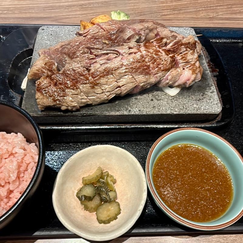 贅ステーキ300g ご飯セット(石焼ステーキ 贅 県央店)