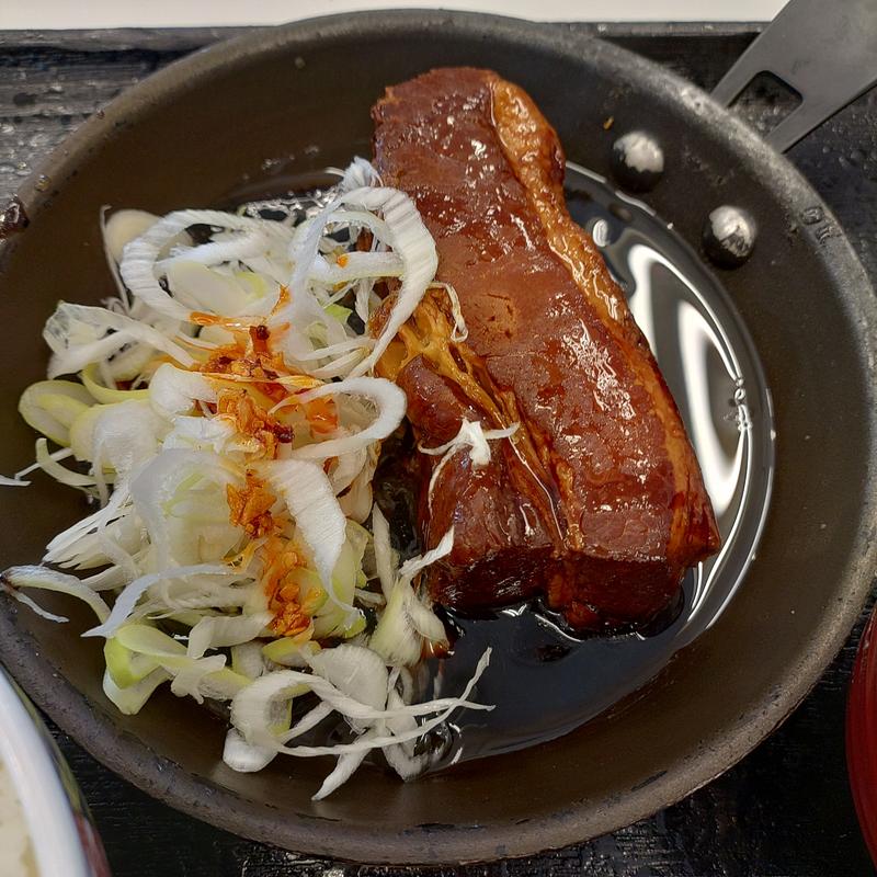 厚切り豚角煮定食(吉野家 ４号線一関店 )