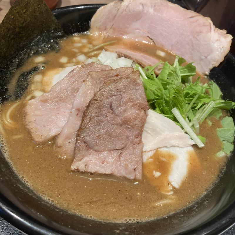 濃厚煮干しラーメン(らーめん桔梗と空)