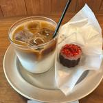カヌレ アイスカフェラテ