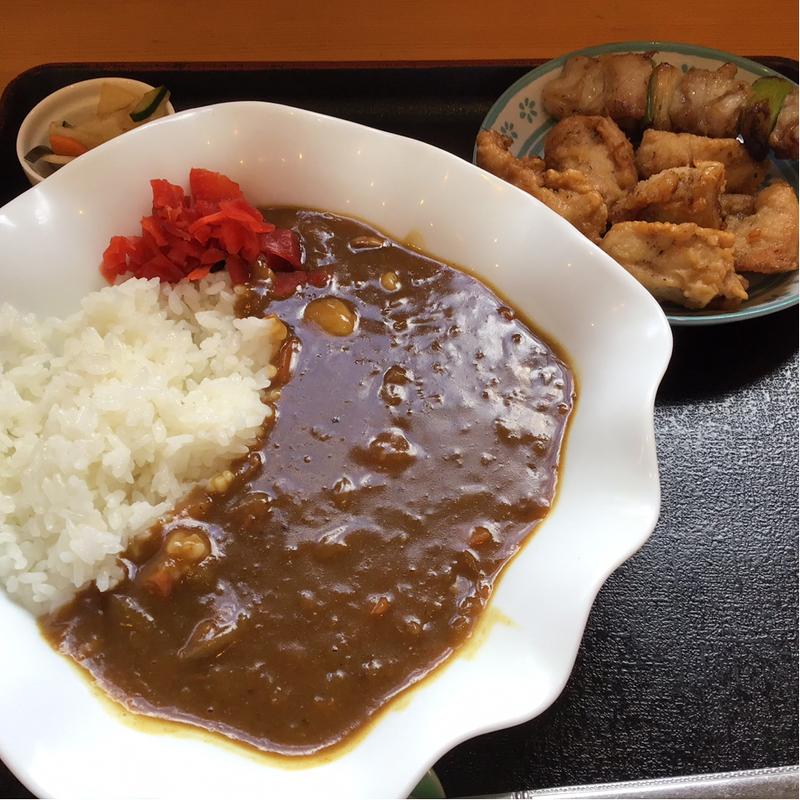 お肉屋さんのカレーライス+焼き鳥(後藤チエ精肉店)