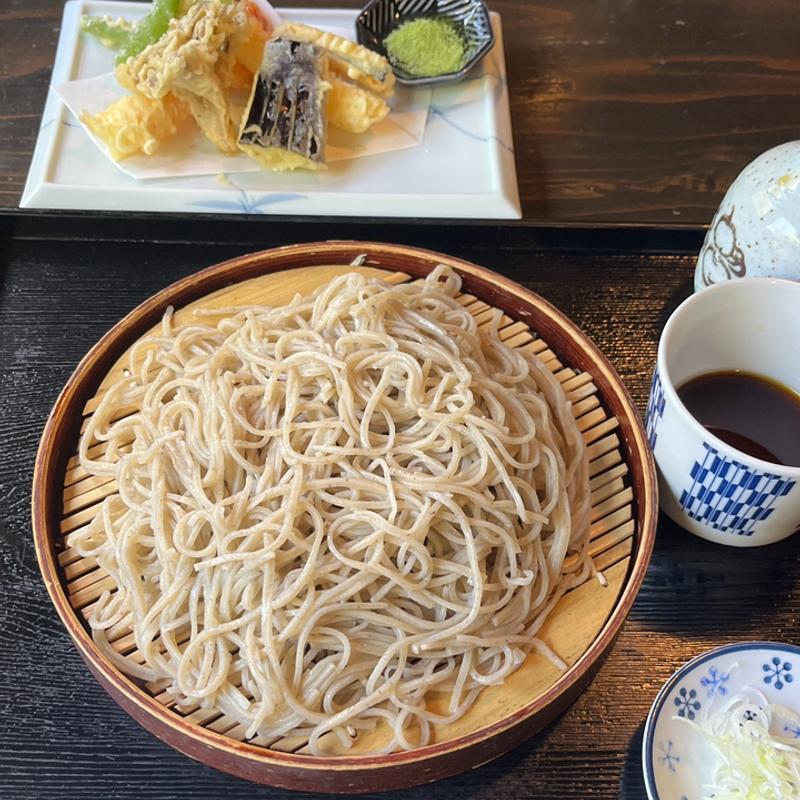 天せいろ　大盛り(手打ち蕎麦 ふかさわ )