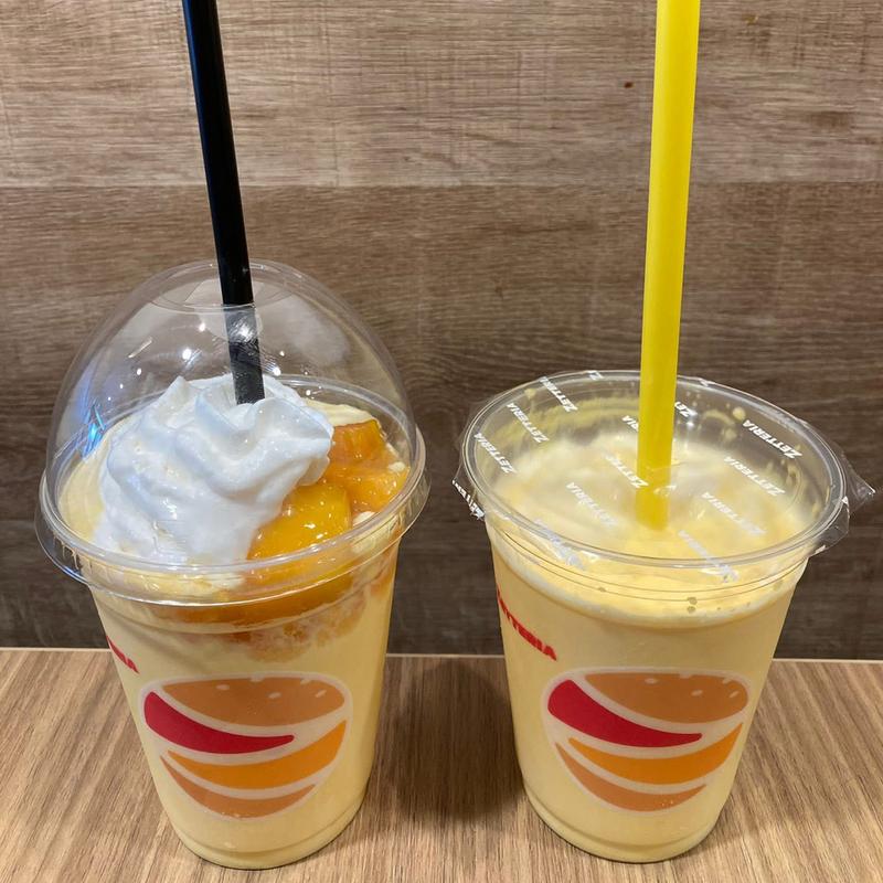 ごろっとマンゴーパフェシェーキ シェーキマンゴー(ゼッテリア 新宿中央通り店)