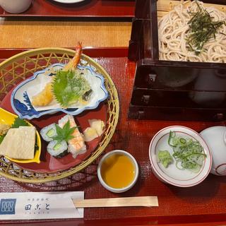 ふるまいそば(田ごと The CUBE店 （たごと）)