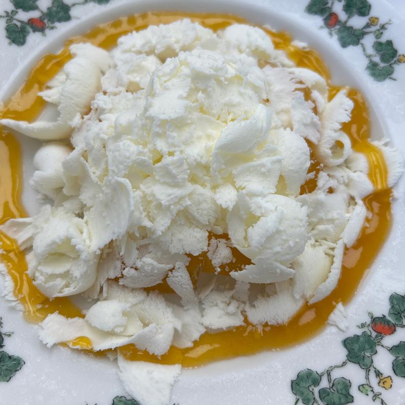 黄金の梅パフェ(六花亭 札幌本店)