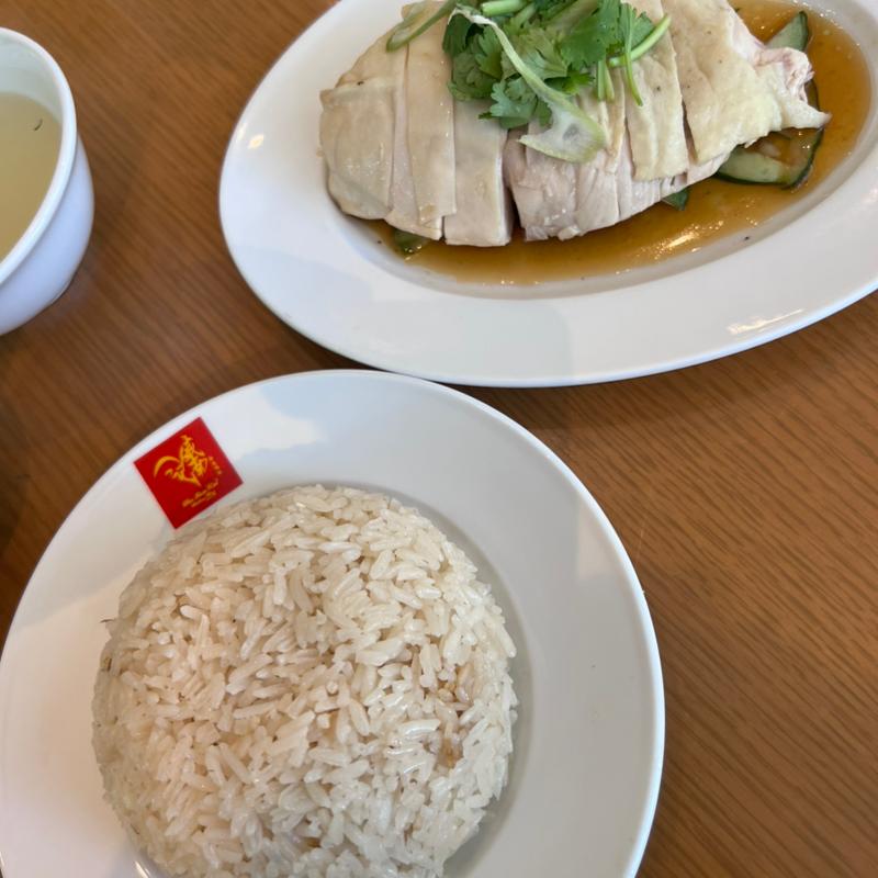 スチームチキンライス(威南記海南鶏飯 日本本店)