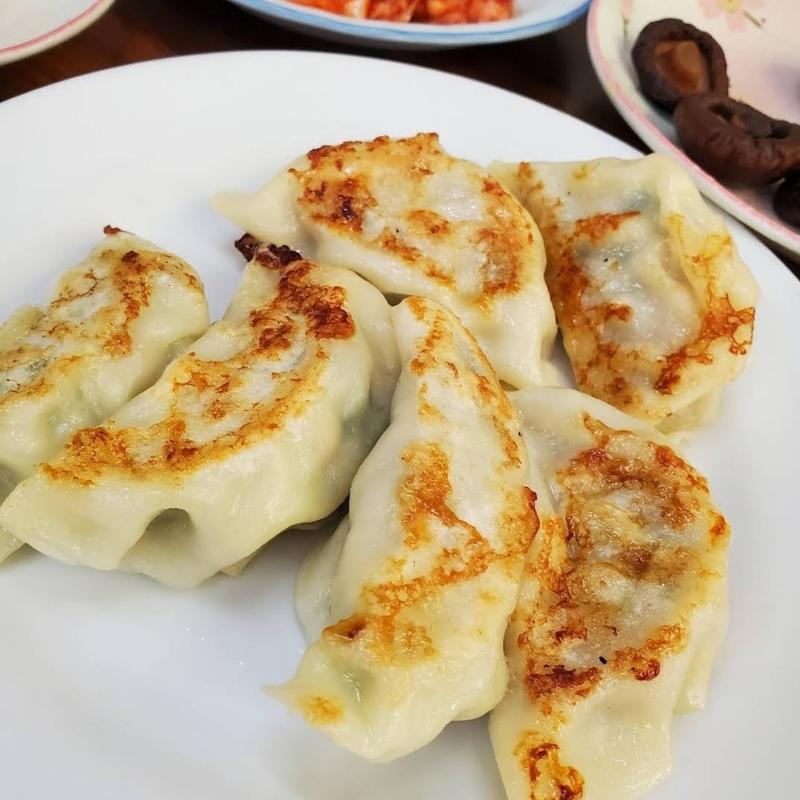 餃子(倉井ストアー)