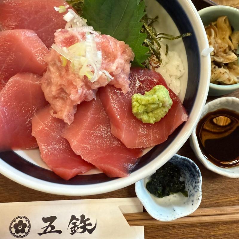 まぐろ丼(海鮮丼専門 五鉄熱海店)