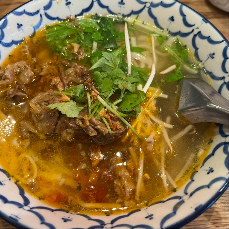 牛すじのフォー(チョップスティックス下北沢店)