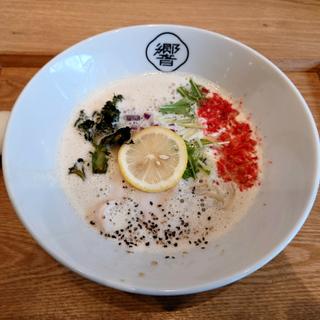 泡系濃厚鶏白湯そば 響