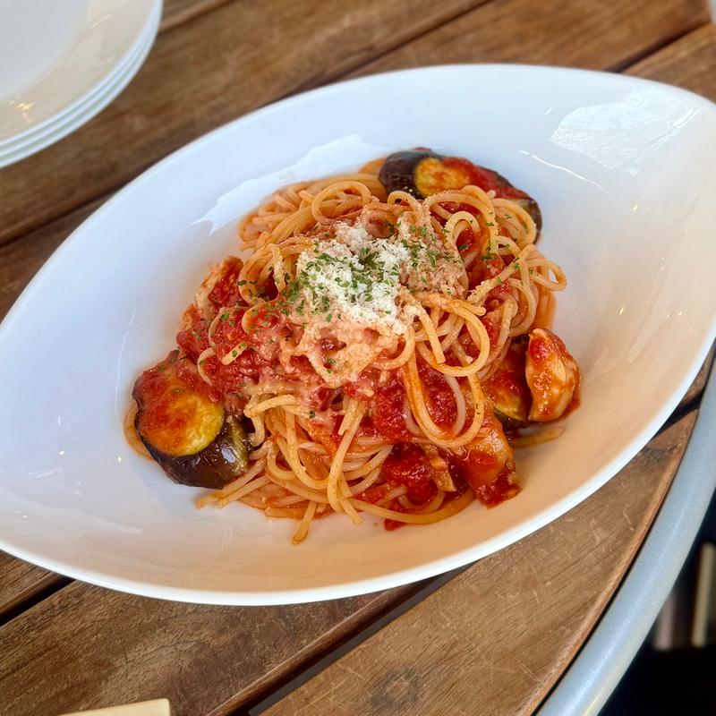 江田島産チキンと茄子のトマトパスタ(江田島オリーブファクトリー)