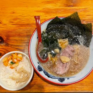 醤油ラーメン　半ライス(椿　ラーメンショップ 木立店 )