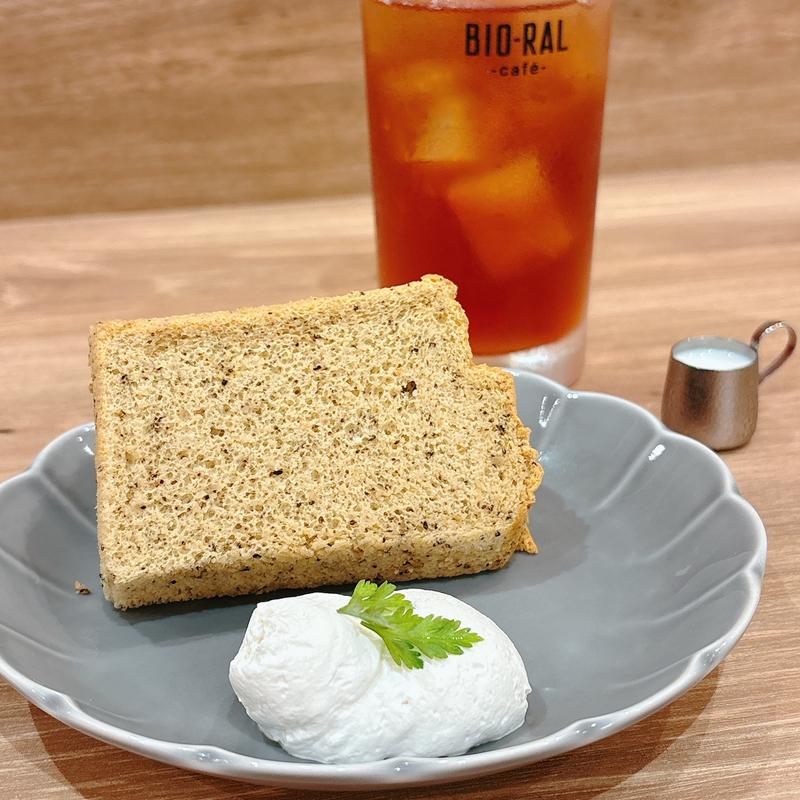 有機紅茶入りシフォンケーキセット(ビオラルうめきた店)