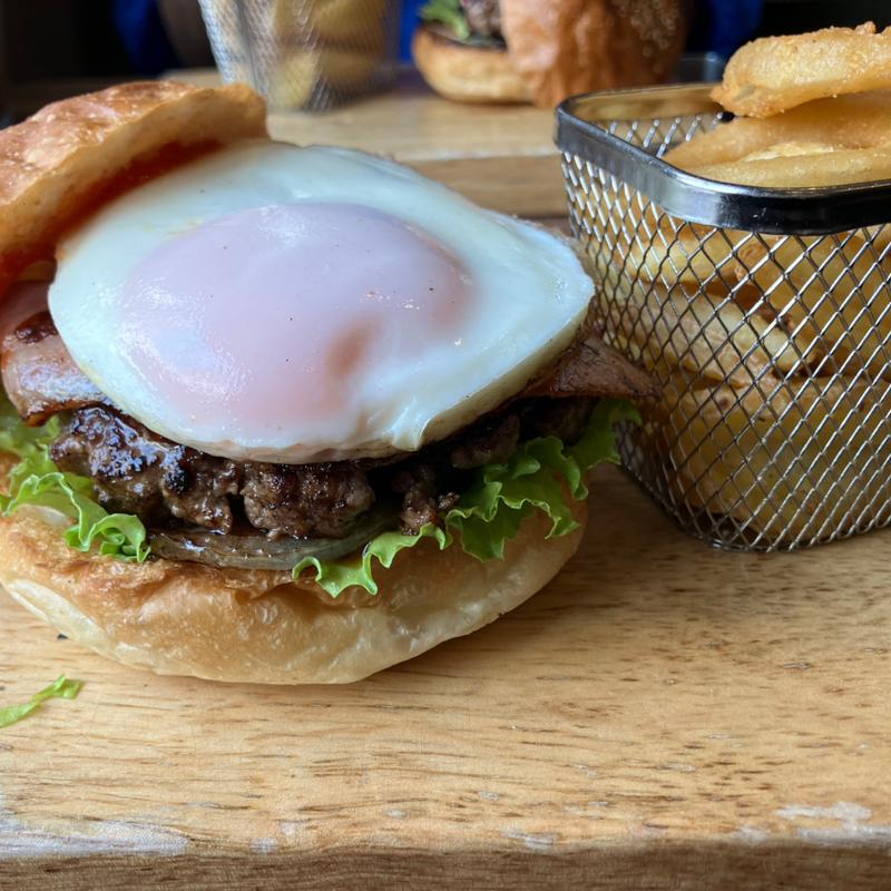 ベーコンエッグバーガー　セット(ジューザバーガー)